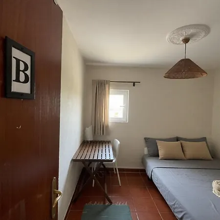 Olympo Shared Flat With Amazing River View * Lisboa