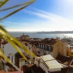 Olympo Shared Flat With Amazing River View Lisboa