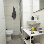 Olympo Shared Flat With Amazing River View 招待所