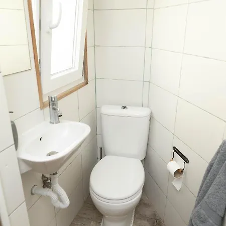 게스트하우스 Olympo Shared Flat With Amazing River View *