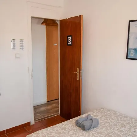 Casa de hóspedes Olympo Shared Flat With Amazing River View Lisboa