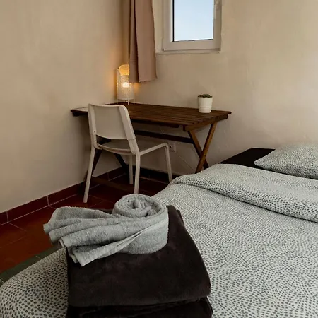 Olympo Shared Flat With Amazing River View 招待所