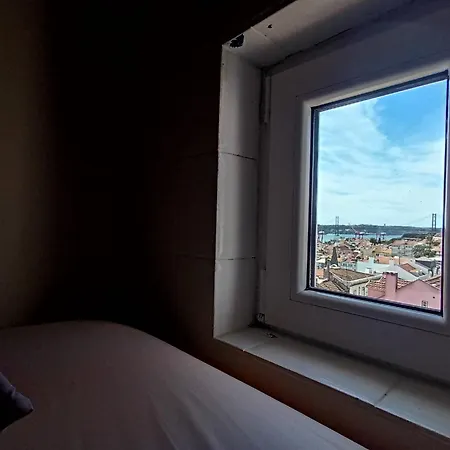 Olympo Shared Flat With Amazing River View *