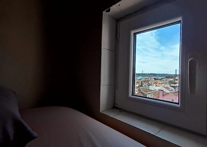 Olympo Shared Flat With Amazing River View *