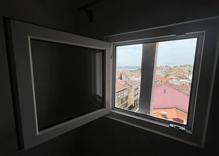 Πανσιόν Olympo Shared Flat With Amazing River View *