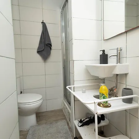 Olympo Shared Flat With Amazing River View Гостевой дом