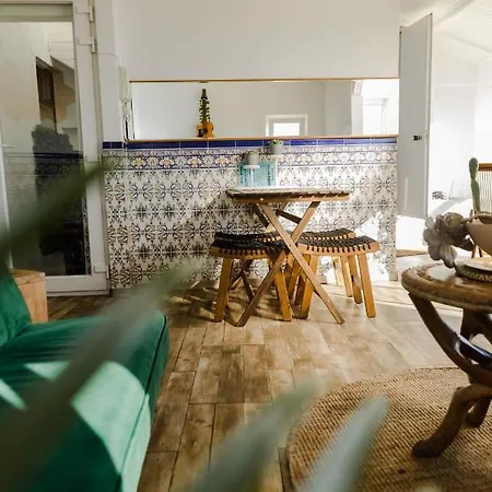 Olympo Shared Flat With Amazing River View * Lisboa