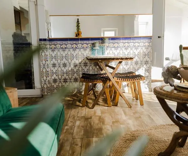 Olympo Shared Flat With Amazing River View * Lisboa