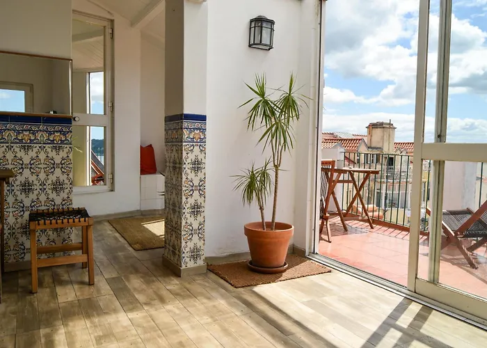 Olympo Shared Flat With Amazing River View *